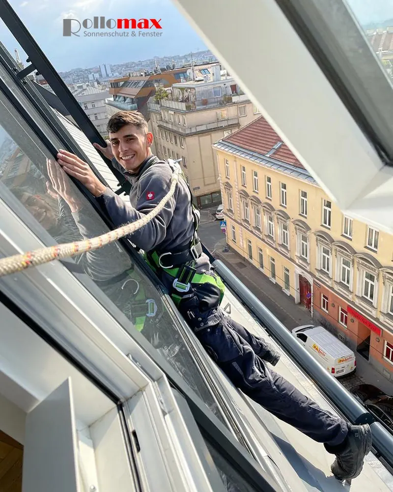 Glasdach Beschattung - RolloMax Referenz in Wien