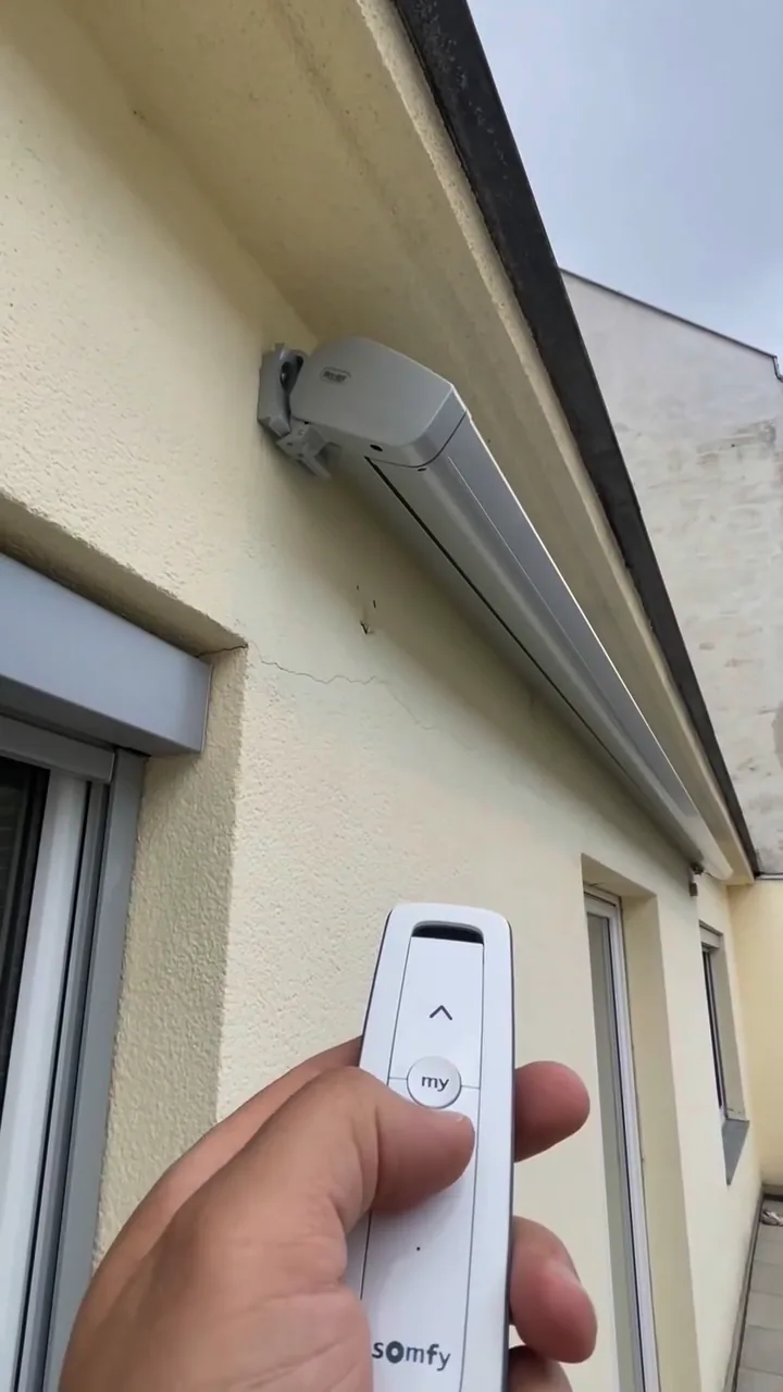 Sonnenschutz und Energieeffizienz - RolloMax Referenz in Wien