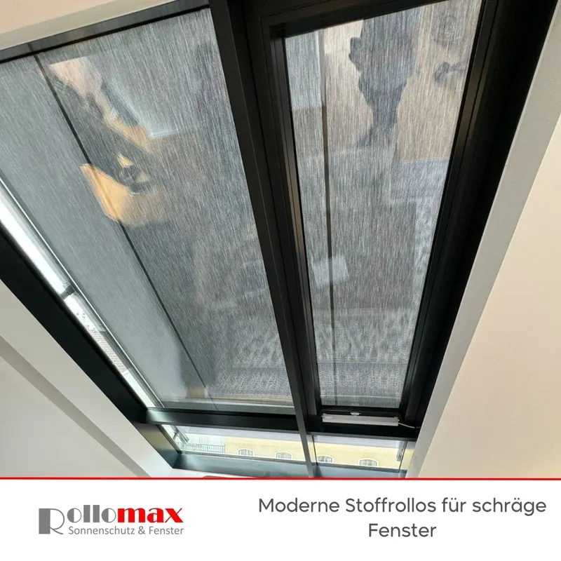 Stoffrollos für schräge Fenster - RolloMax Referenz in Wien