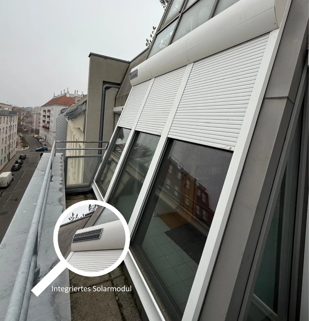 Bubendorff Solar-Vorbaurollladen MONO mit bündigem Solarpanel